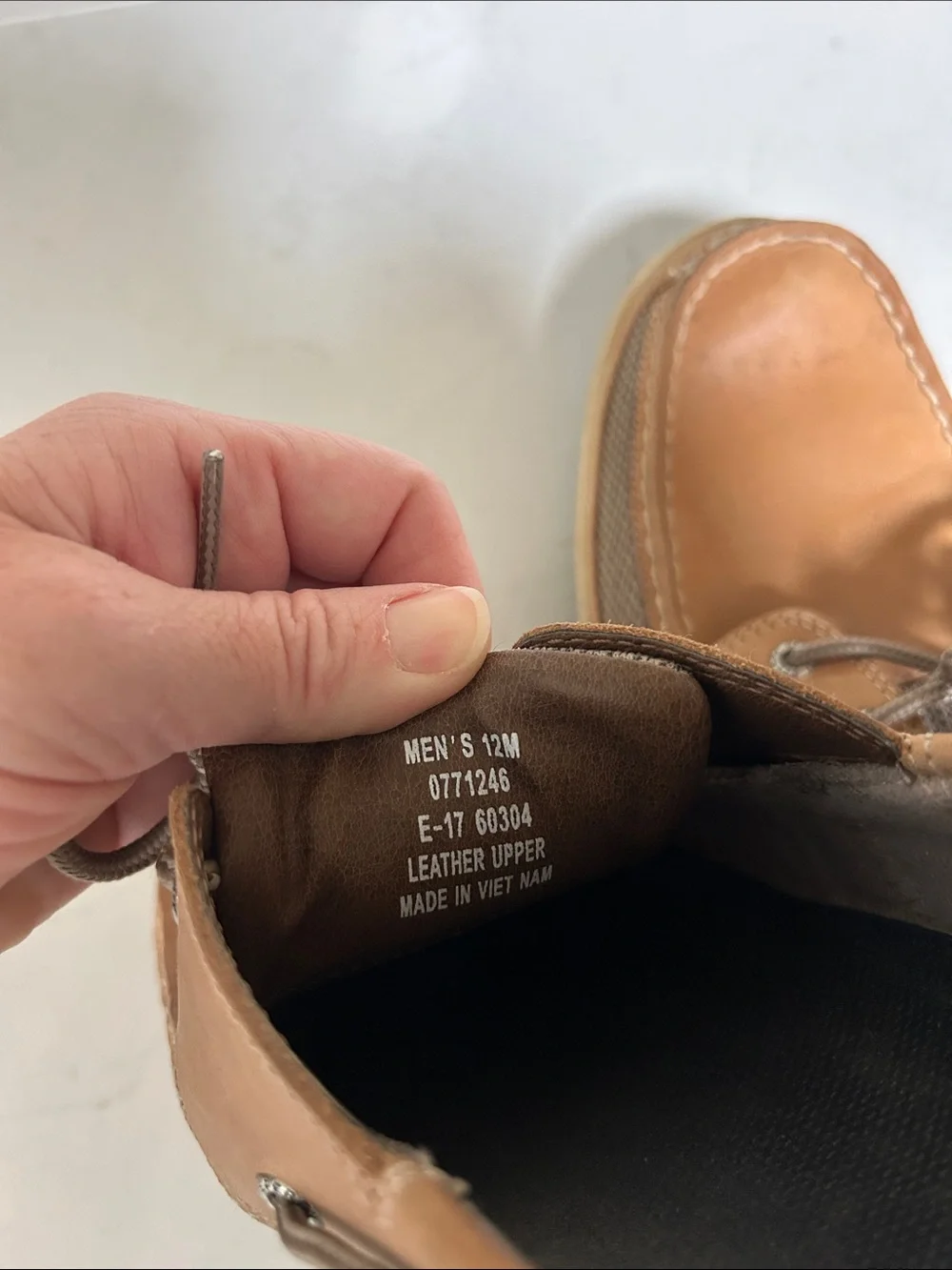 Sperry Men’s Tan Leather Deck Boat Shoes